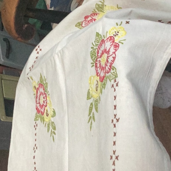 Table runner , hand done , nice - Picture 3 of 4